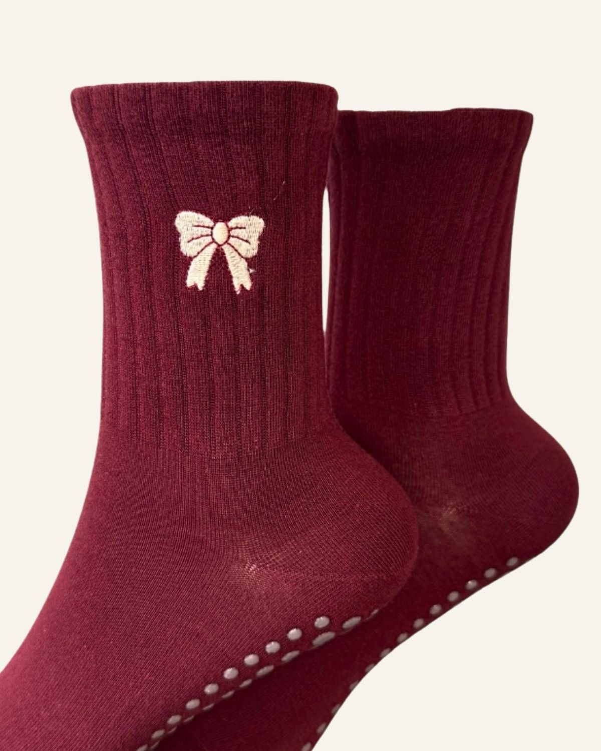 Xmas szn grip socks 🎀