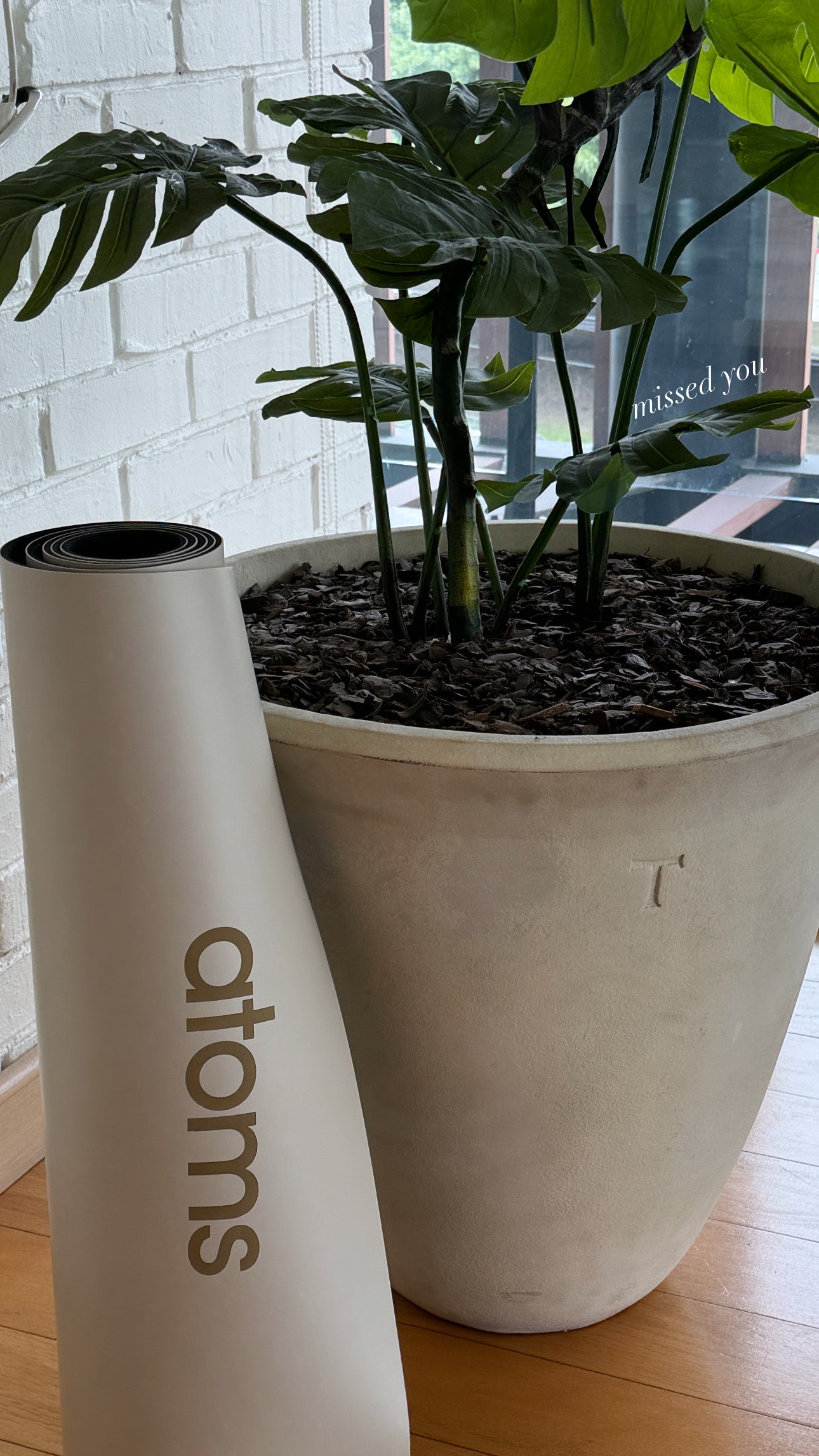 Atoms cream colored mat - alo yoga dupe